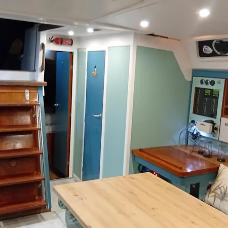 Luna Bay, Voilier 3 2 Sdb En *