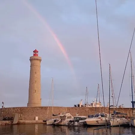 Bateau-hôtel Luna Bay, Voilier 3 2 Sdb En Sète