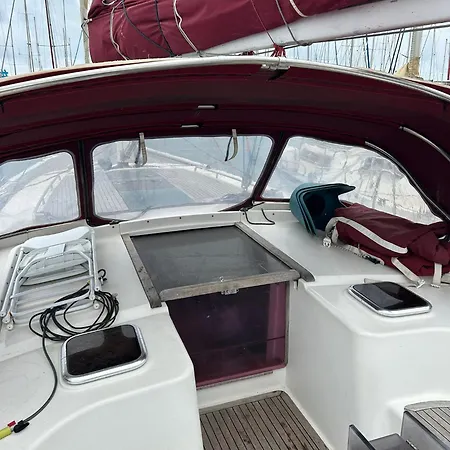 Botel Luna Bay, Voilier 3 2 Sdb En *