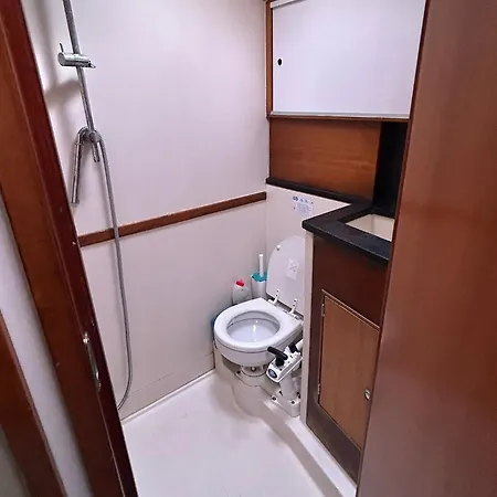 Botel Luna Bay, Voilier 3 2 Sdb En *